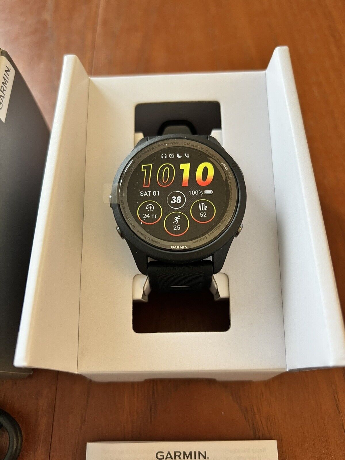 Garmin Forerunner 265 Black GPS Running Smart OLED Watch | Brand New