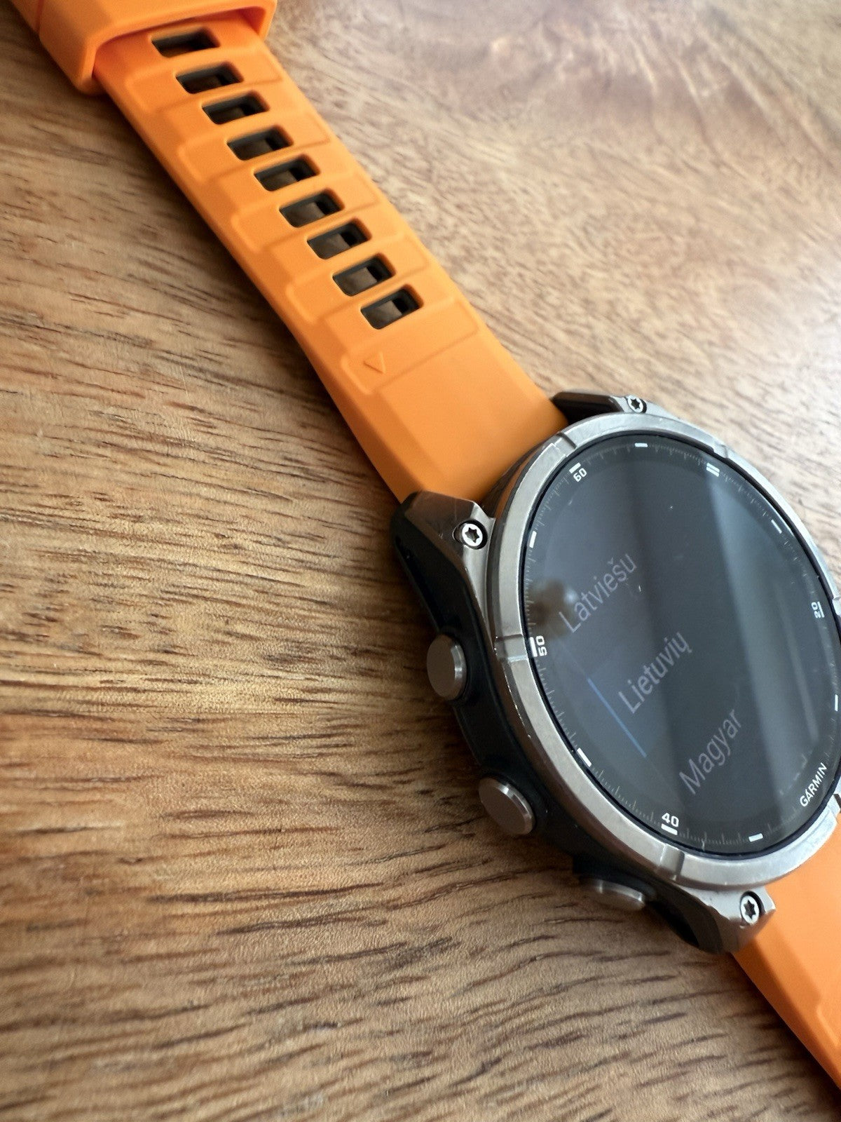 GARMIN Fenix 8 47MM AMOLED Sapphire Unisex Watch 010-02904-11 (Orange)