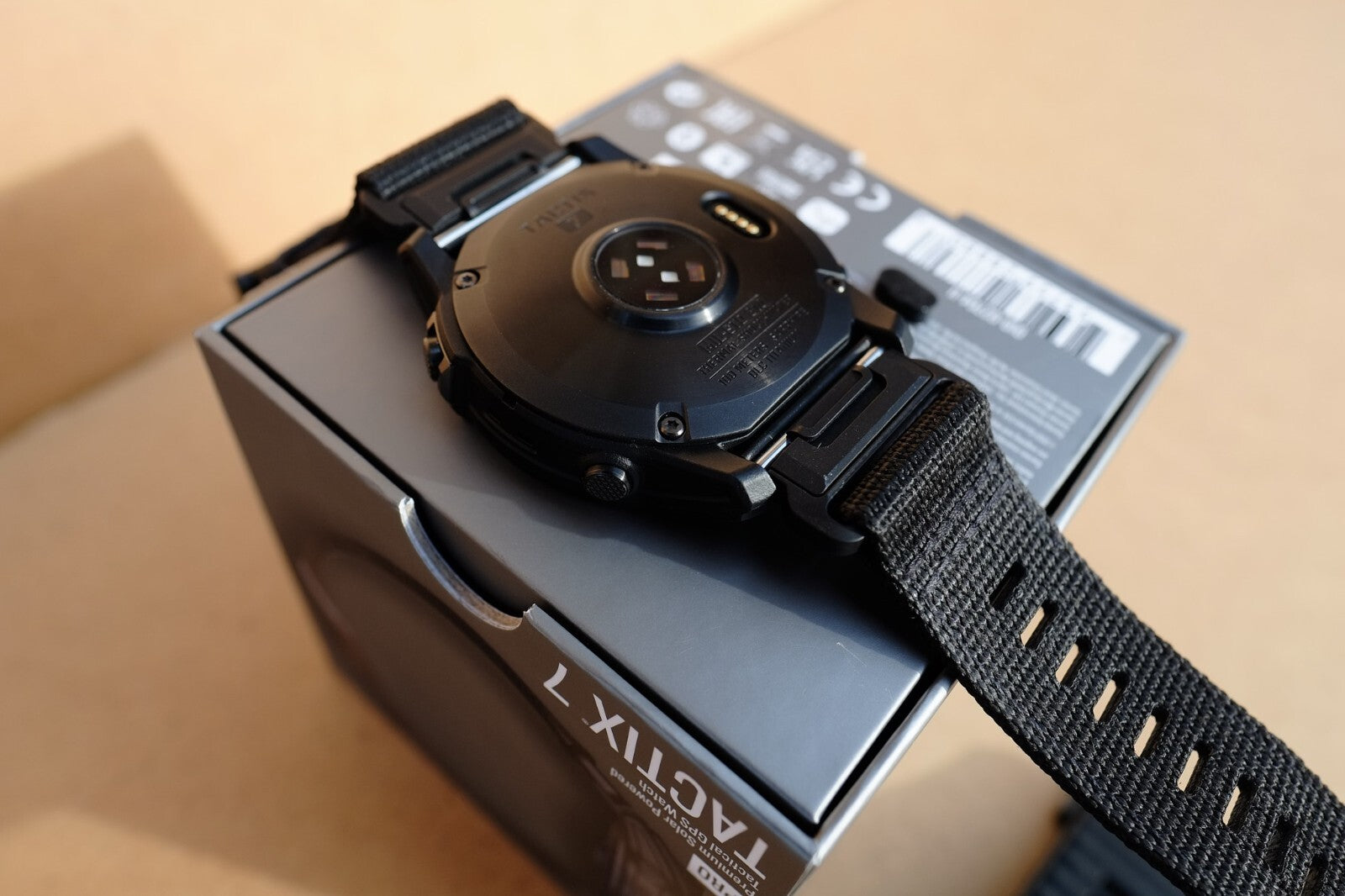 GARMIN TACTIX 7 PRO Sapphire Solar Outdoor Tactical GPS MIL Spec. Watch