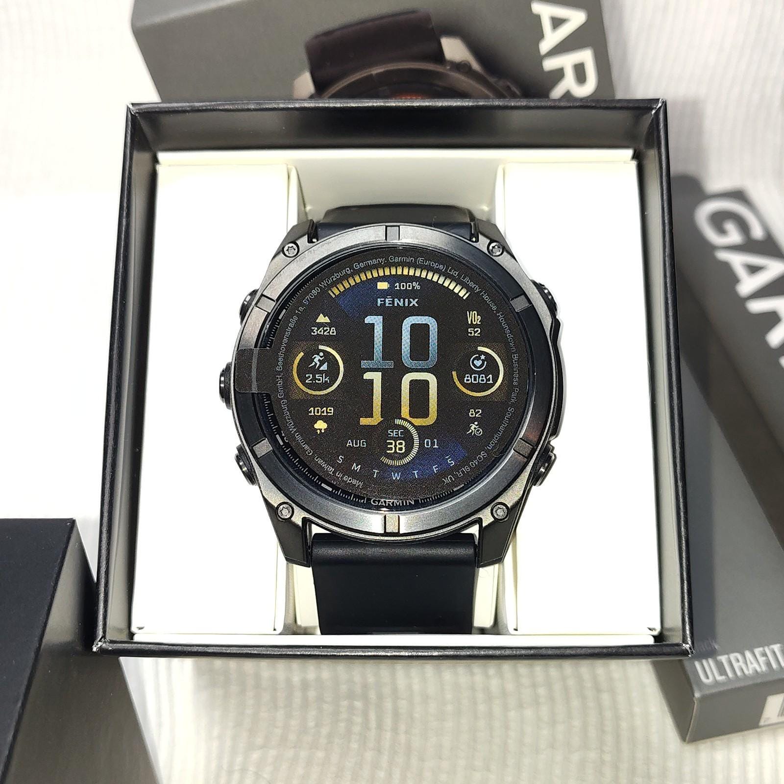 Garmin fenix 8 AMOLED Sapphire 51mm Smartwatch (Carbon Gray) Premium Multisport