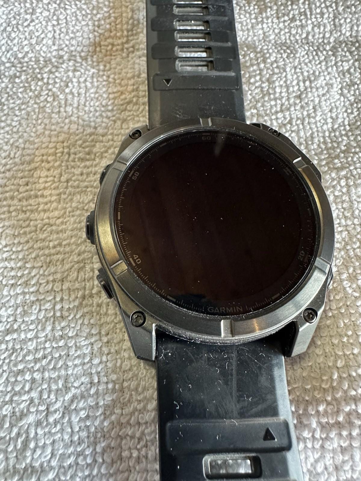 Garmin fenix 8 AMOLED Sapphire 51mm Smartwatch (Carbon Gray Dlc Titanium/Black)