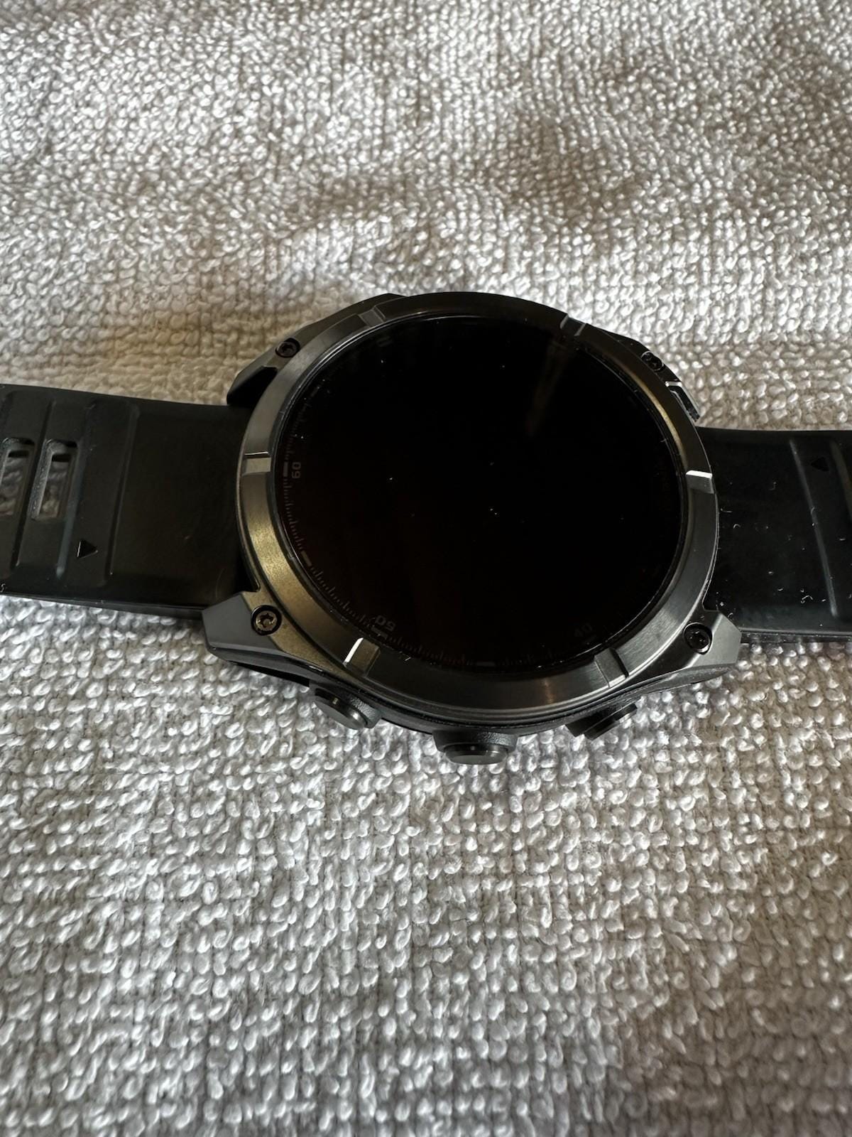 Garmin fenix 8 AMOLED Sapphire 51mm Smartwatch (Carbon Gray Dlc Titanium/Black)