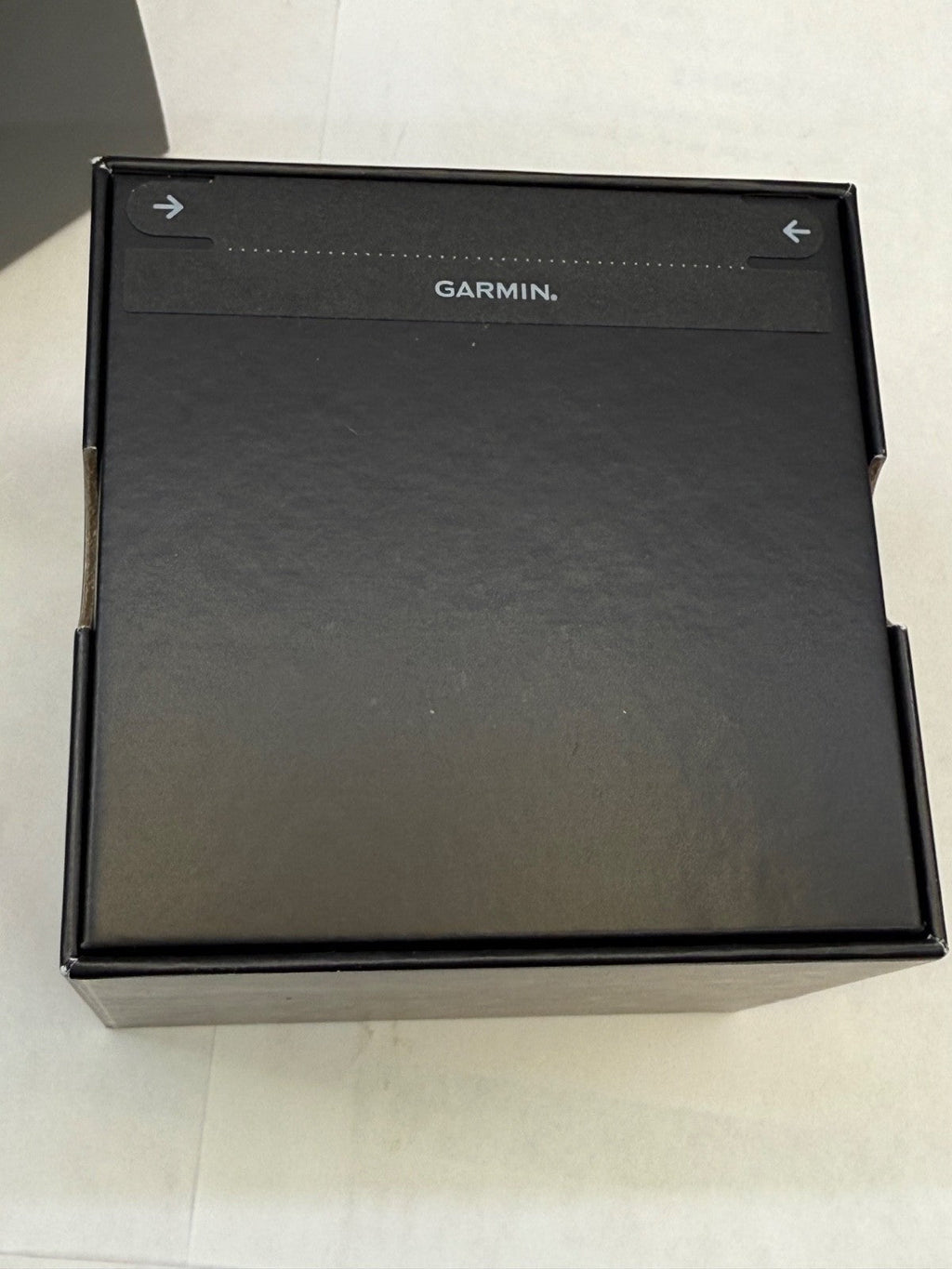 Garmin fenix 8 Amoled Sapphire Watch 47mm Carbon Gray DLC with Black Gray Band