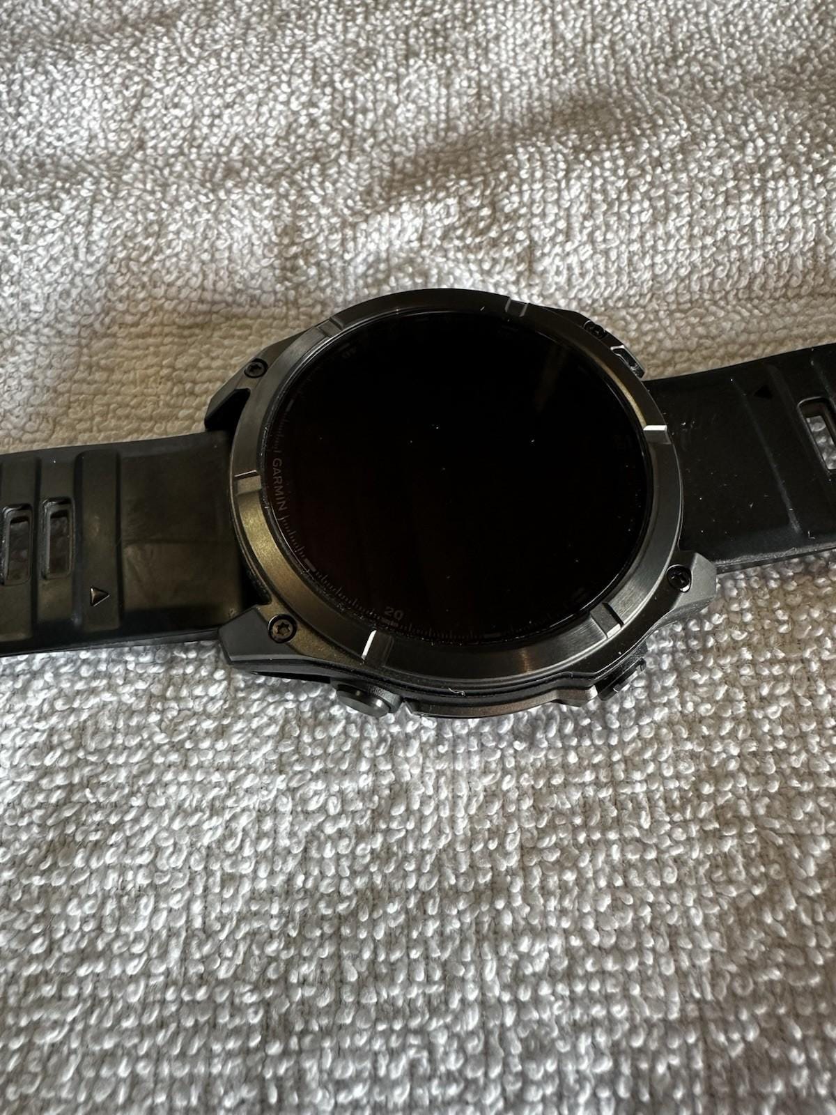 Garmin fenix 8 AMOLED Sapphire 51mm Smartwatch (Carbon Gray Dlc Titanium/Black)