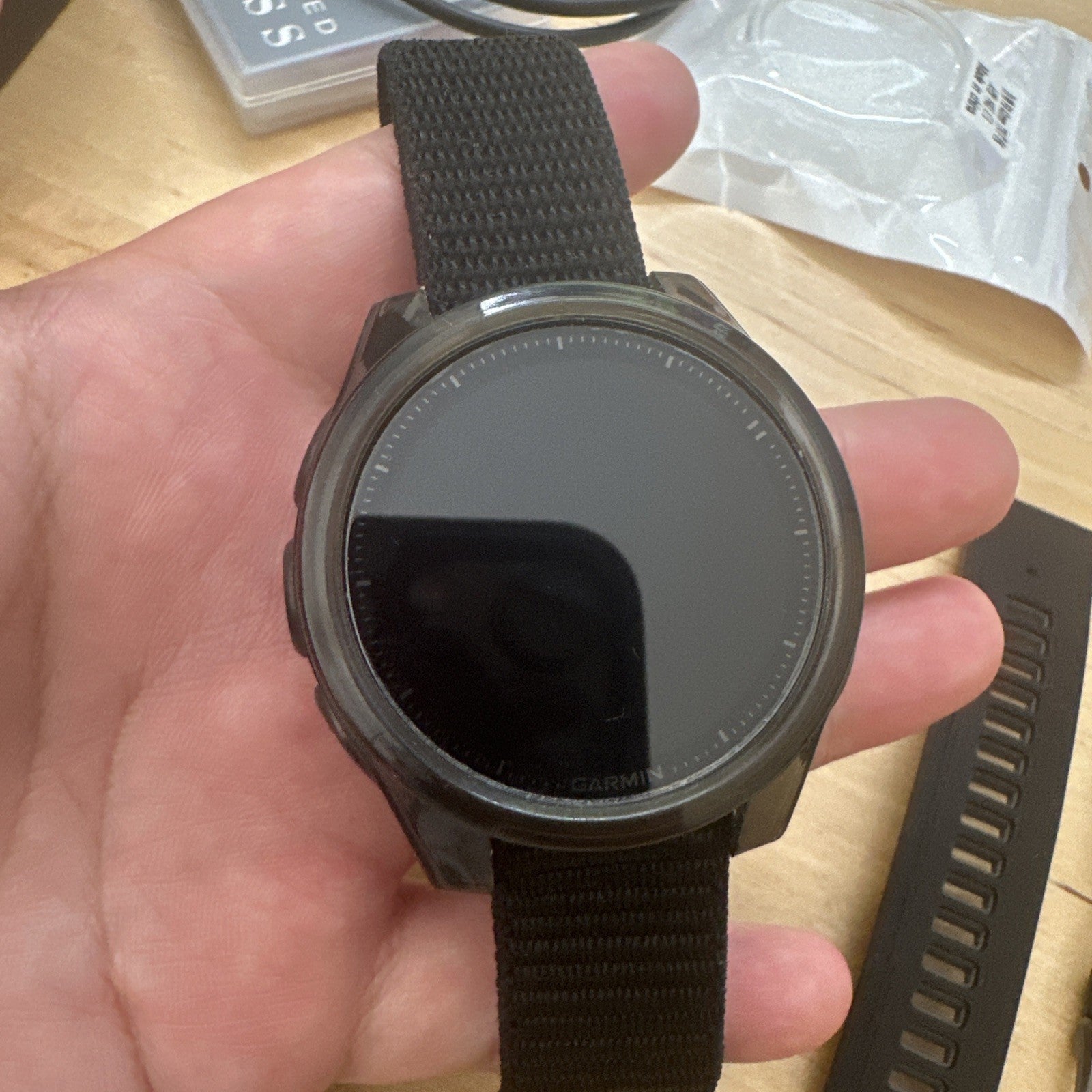 Garmin Fenix 8 AMOLED Sapphire Edition 43mm Grey Carbon Box Case & Watch Straps