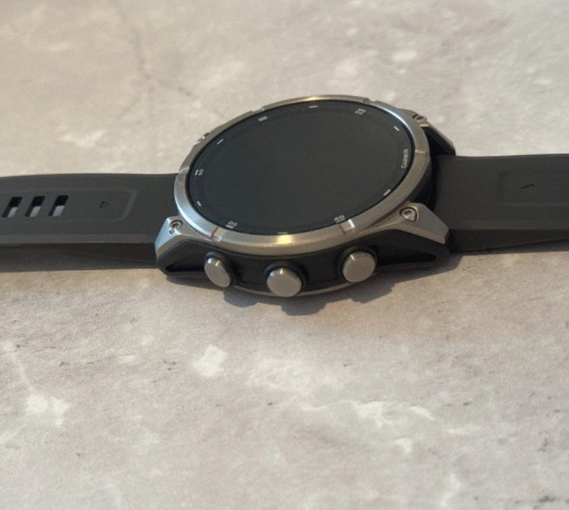 Garmin Fenix 8 47mm AMOLED Premium Multisport GPS Watch. EXCELLENT CONDITION